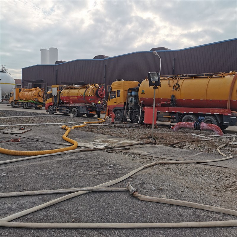 芒市污水池清理